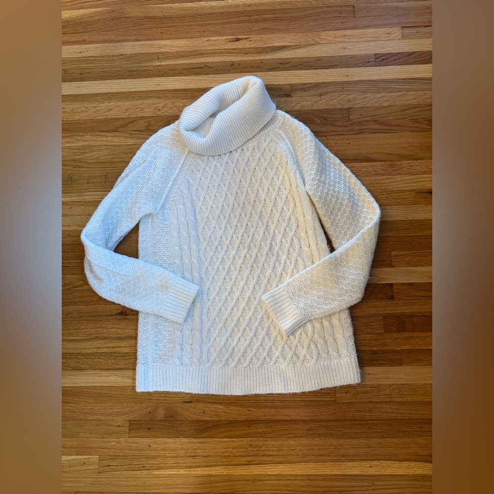 Light Cream Knit Turtleneck Sweater